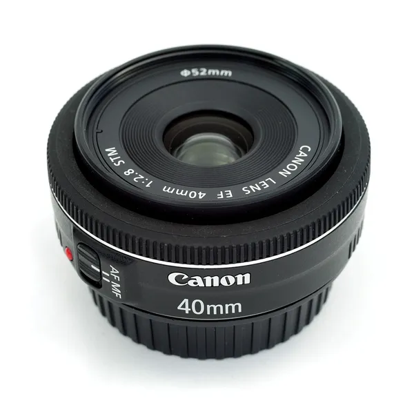 Canon EF 40mm f2.8 STM